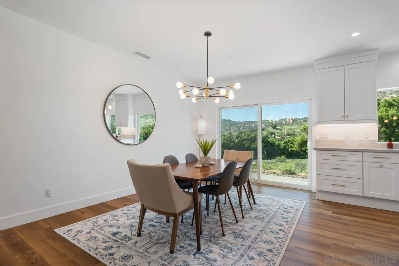 https://cdn.realtyfeed.com/cdn/127/250026351/082c4de657cb6ac5bbd45e10177151f3.webp