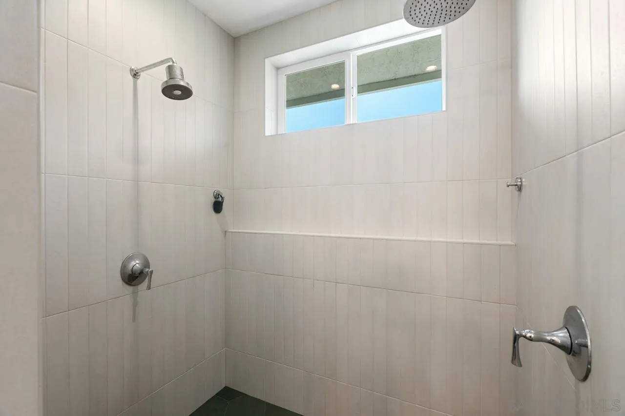 https://cdn.realtyfeed.com/cdn/127/250026351/3ec09426f39e3c0ce0943d1863b44fc9.webp