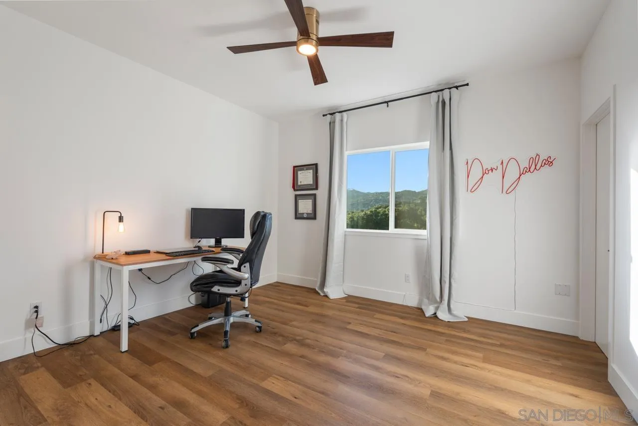 https://cdn.realtyfeed.com/cdn/127/250026351/4d345e47689982500a91ca4f55c1c663.webp