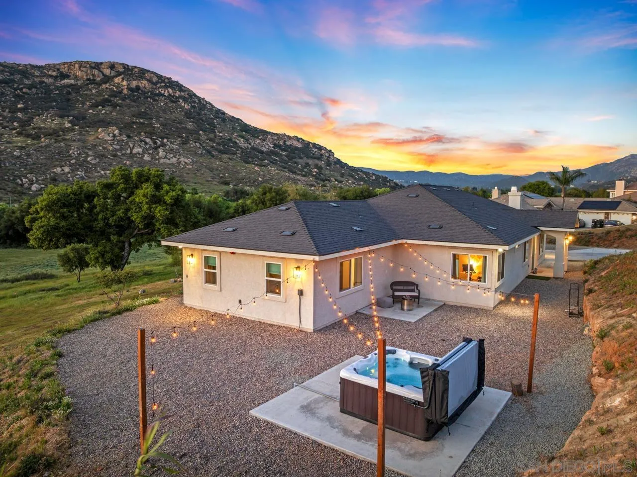 https://cdn.realtyfeed.com/cdn/127/250026351/5ab829dda60a6e7a58381da6bb9a4506.webp