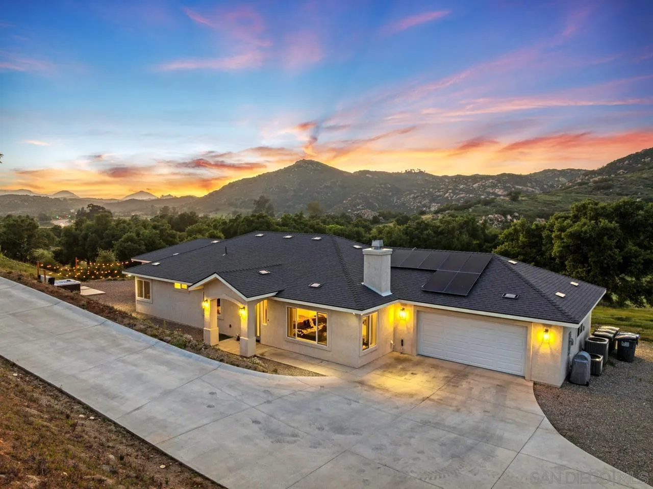 https://cdn.realtyfeed.com/cdn/127/250026351/63d20584861af03c071578647d25e92b.webp
