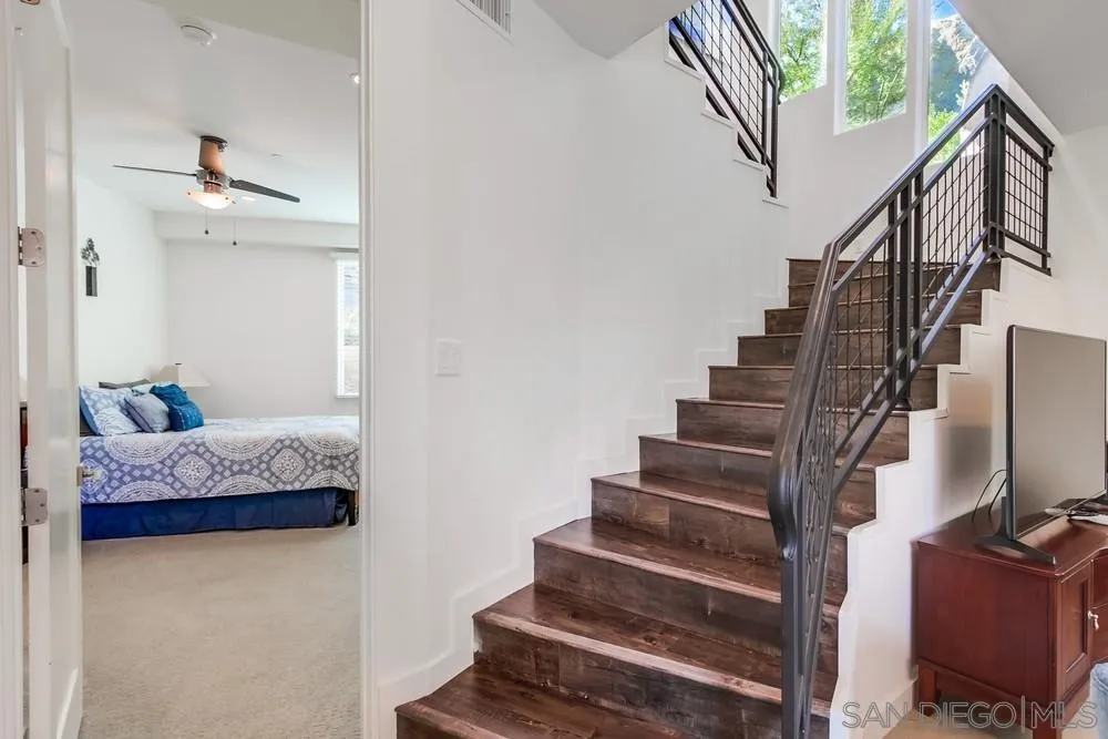 https://cdn.realtyfeed.com/cdn/127/250026365/1c99677a94c1a378cffa9bab7bbc1cb7.webp