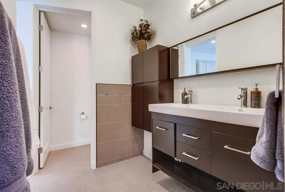 https://cdn.realtyfeed.com/cdn/127/250026365/3a234e1197031fb52f017c00e8a6c159.webp