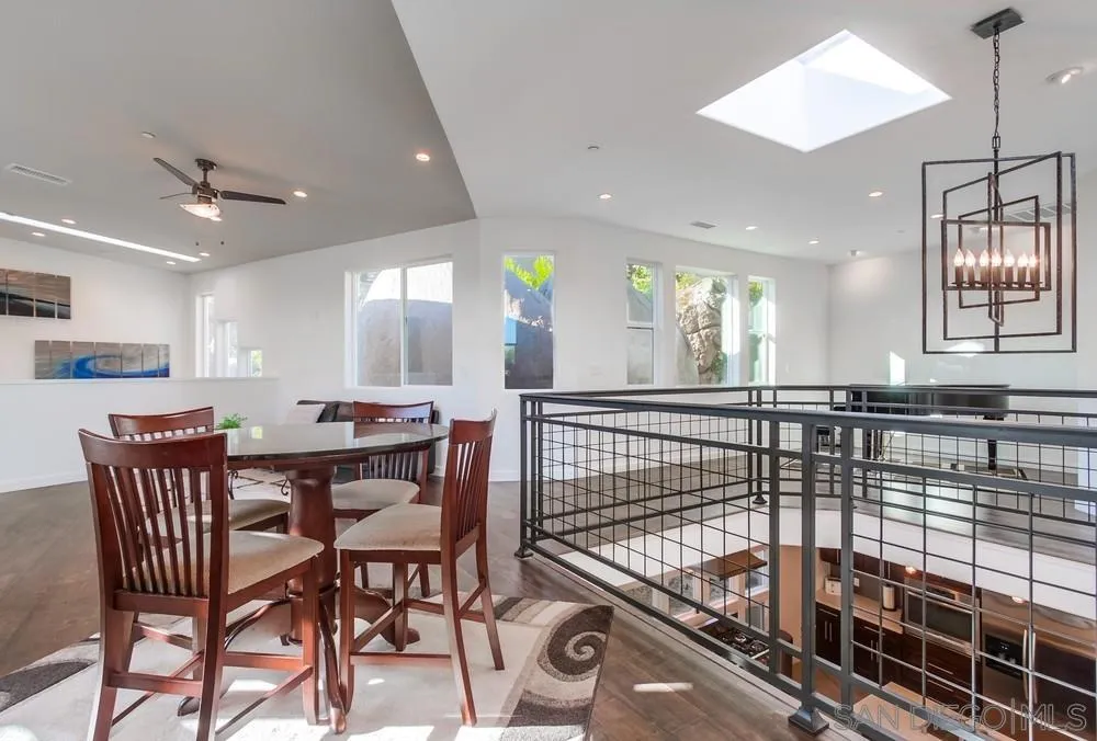https://cdn.realtyfeed.com/cdn/127/250026365/5ec2a71d7fc643082a31a9ac780f5382.webp
