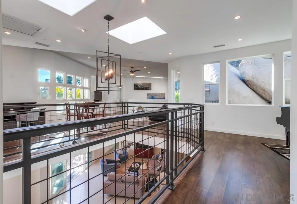 https://cdn.realtyfeed.com/cdn/127/250026365/973c57f486a5967c15d5e9f5c03ab172.webp
