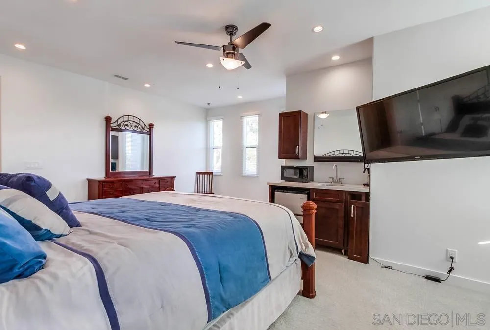 https://cdn.realtyfeed.com/cdn/127/250026365/b5c81bd4da15290172948b688b18e8ec.webp