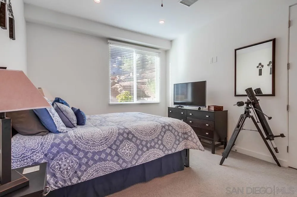 https://cdn.realtyfeed.com/cdn/127/250026365/eefbec02c82552f7c32c074abadaf0a9.webp