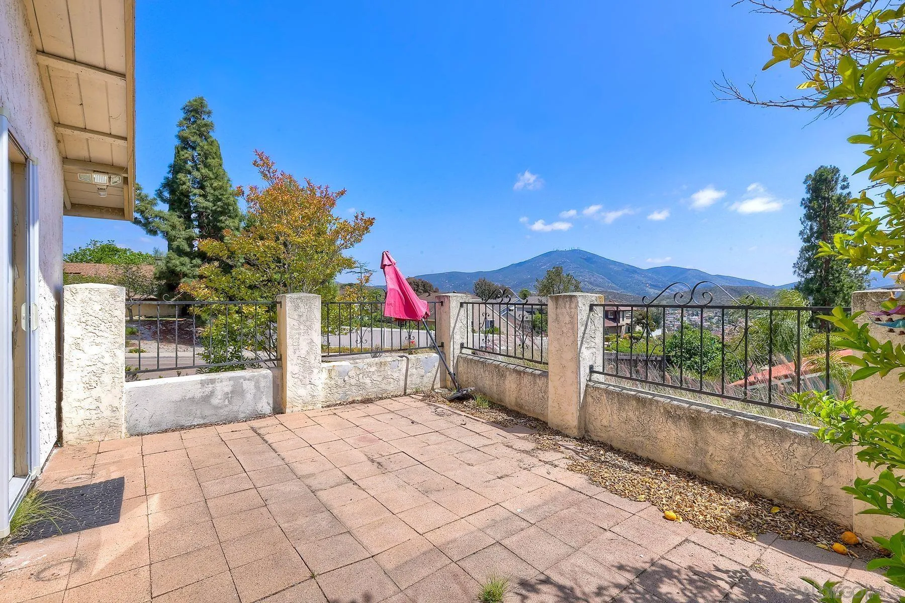 https://cdn.realtyfeed.com/cdn/127/250026395/3f71cd301b50e9406c74532b94e89968.webp