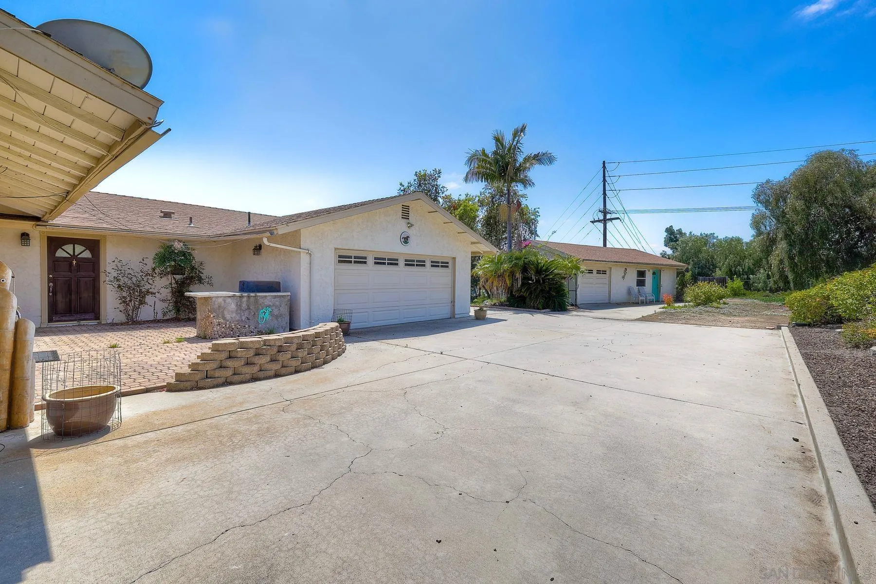https://cdn.realtyfeed.com/cdn/127/250026395/44e6a36f260c3e19a8be50b0a9bc63c3.webp