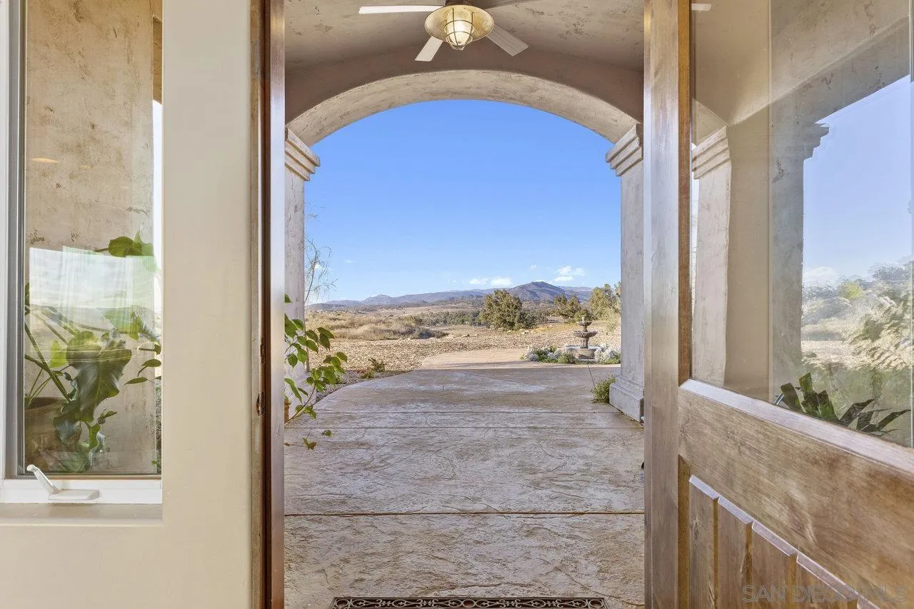 https://cdn.realtyfeed.com/cdn/127/250026433/0b09da3a24c9810bc5211efa34a43a1e.webp