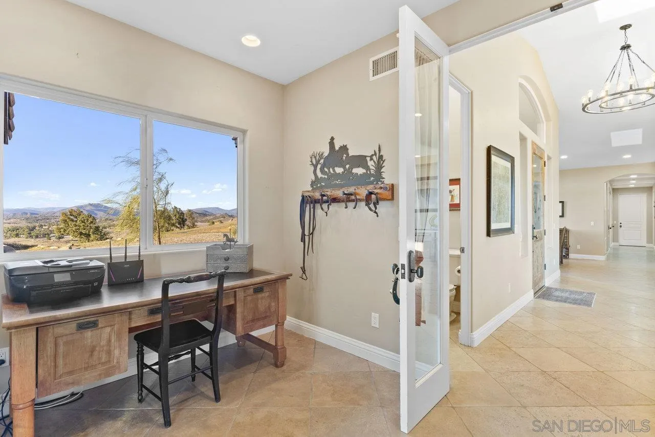 https://cdn.realtyfeed.com/cdn/127/250026433/8a9411f85e942cab14de1bbf56b1767d.webp