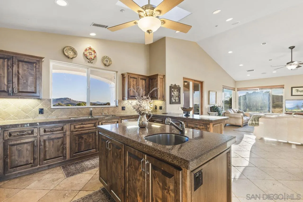 https://cdn.realtyfeed.com/cdn/127/250026433/a914db7a63f611c7aa86b249d0f8e9ce.webp