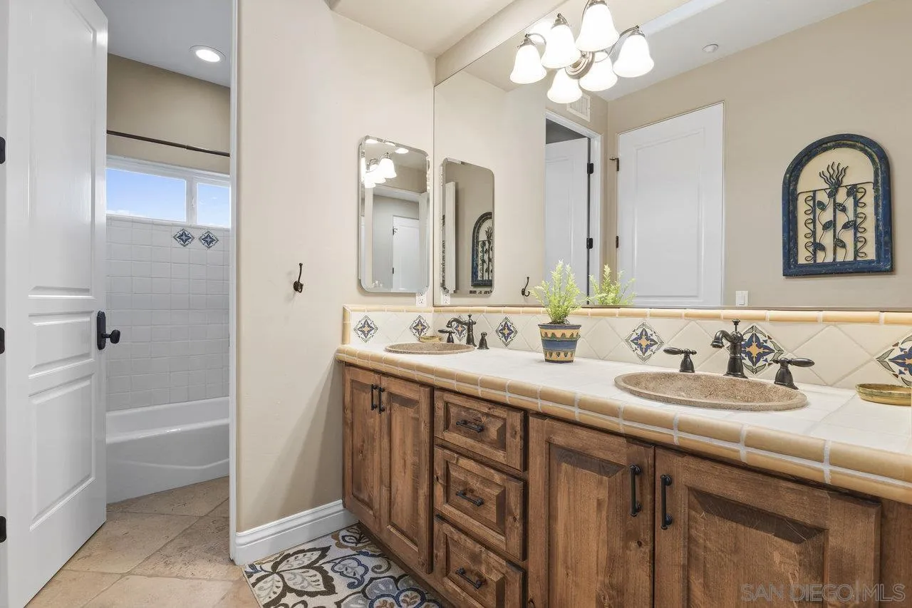 https://cdn.realtyfeed.com/cdn/127/250026433/b5667098d2873a9f2c5d34b07461a328.webp
