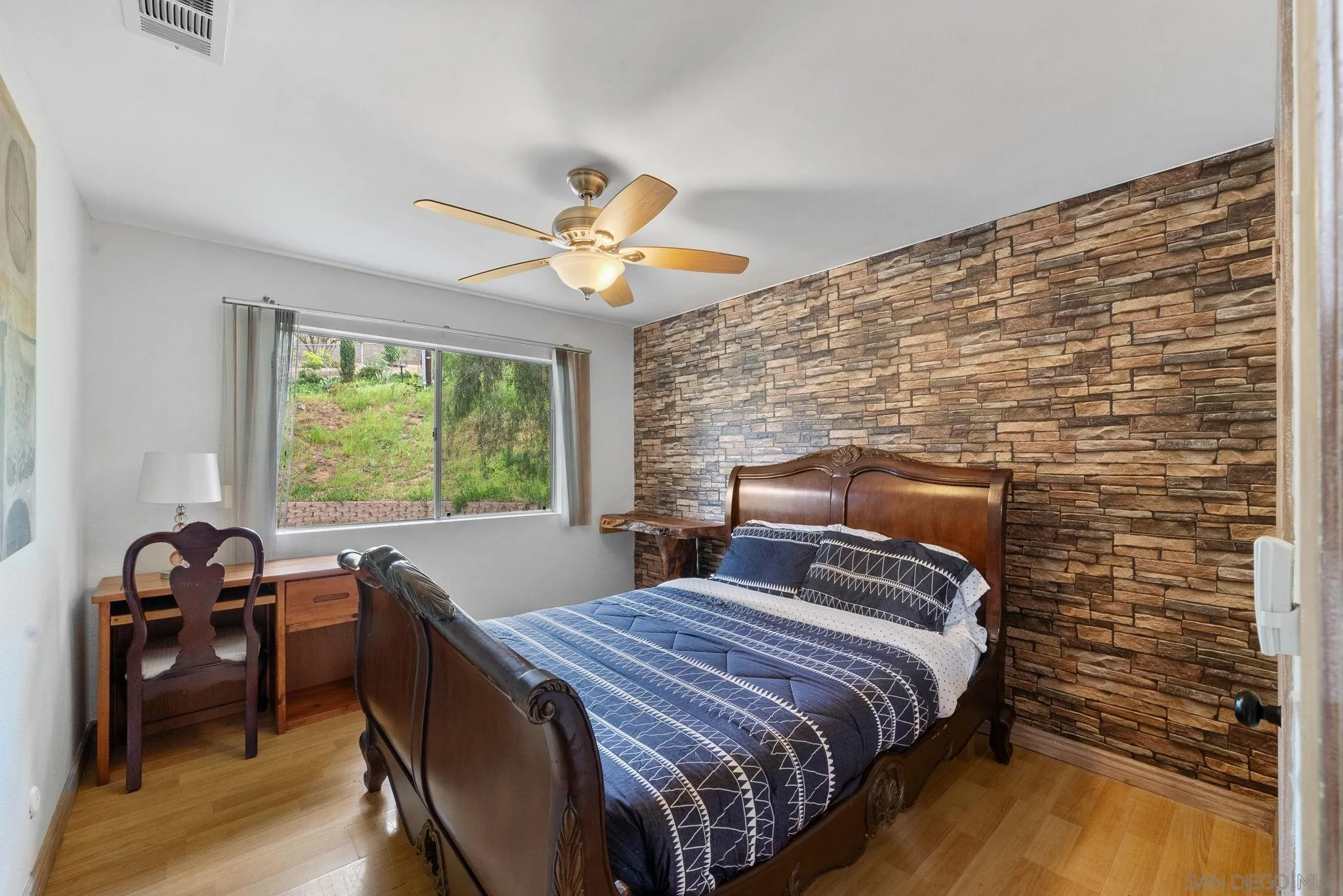https://cdn.realtyfeed.com/cdn/127/250026439/33675ce5dbd2dbd5c3c3e4cea472546b.webp