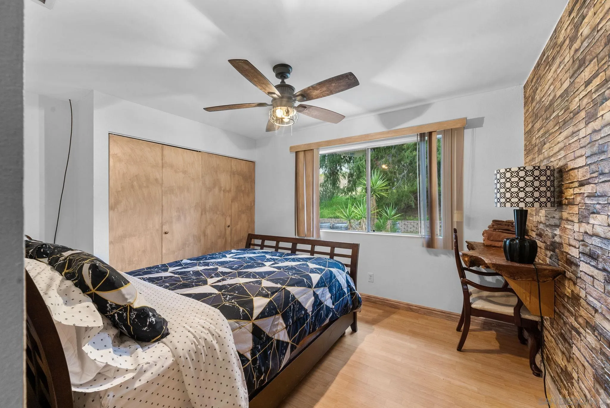 https://cdn.realtyfeed.com/cdn/127/250026439/5a13871a7432cfbb323c7434cb6f1b8c.webp
