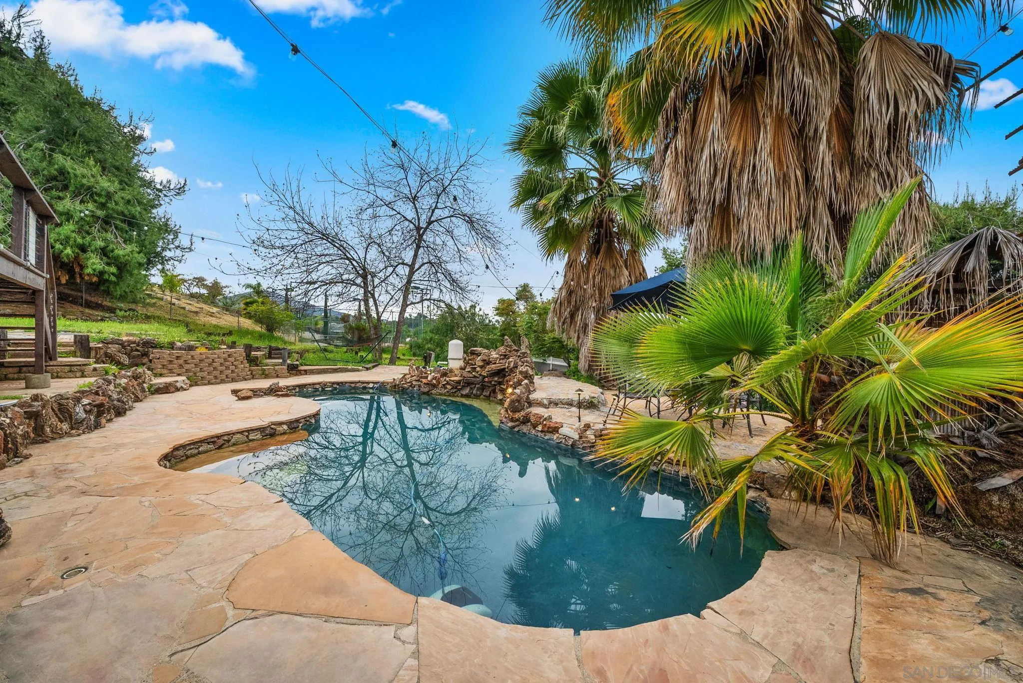 https://cdn.realtyfeed.com/cdn/127/250026439/dab92cdf6c5ac4a64f79704230e3b4b1.webp