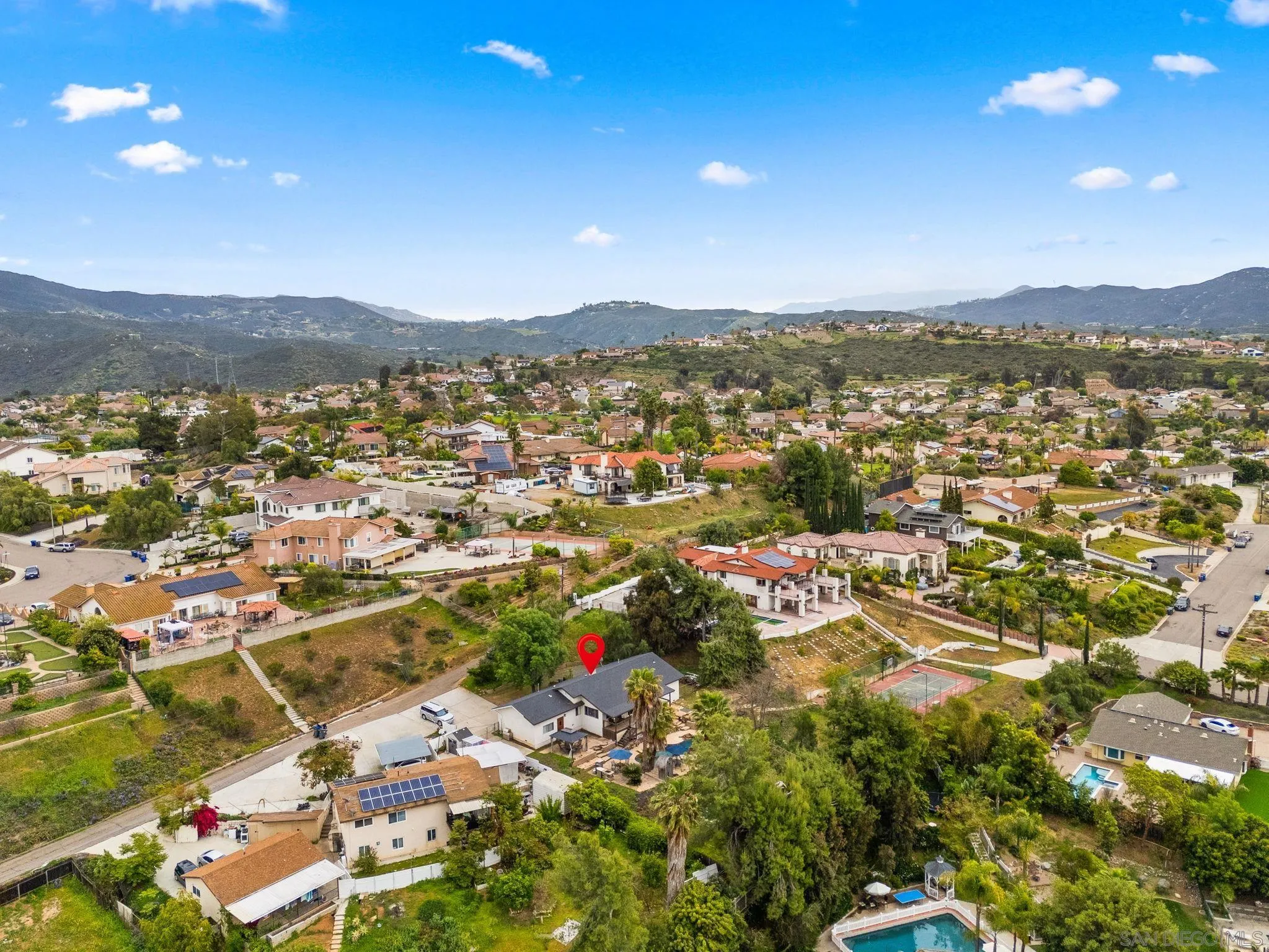 https://cdn.realtyfeed.com/cdn/127/250026439/fe2328e7a65931abf106f8a7db6b1eb7.webp