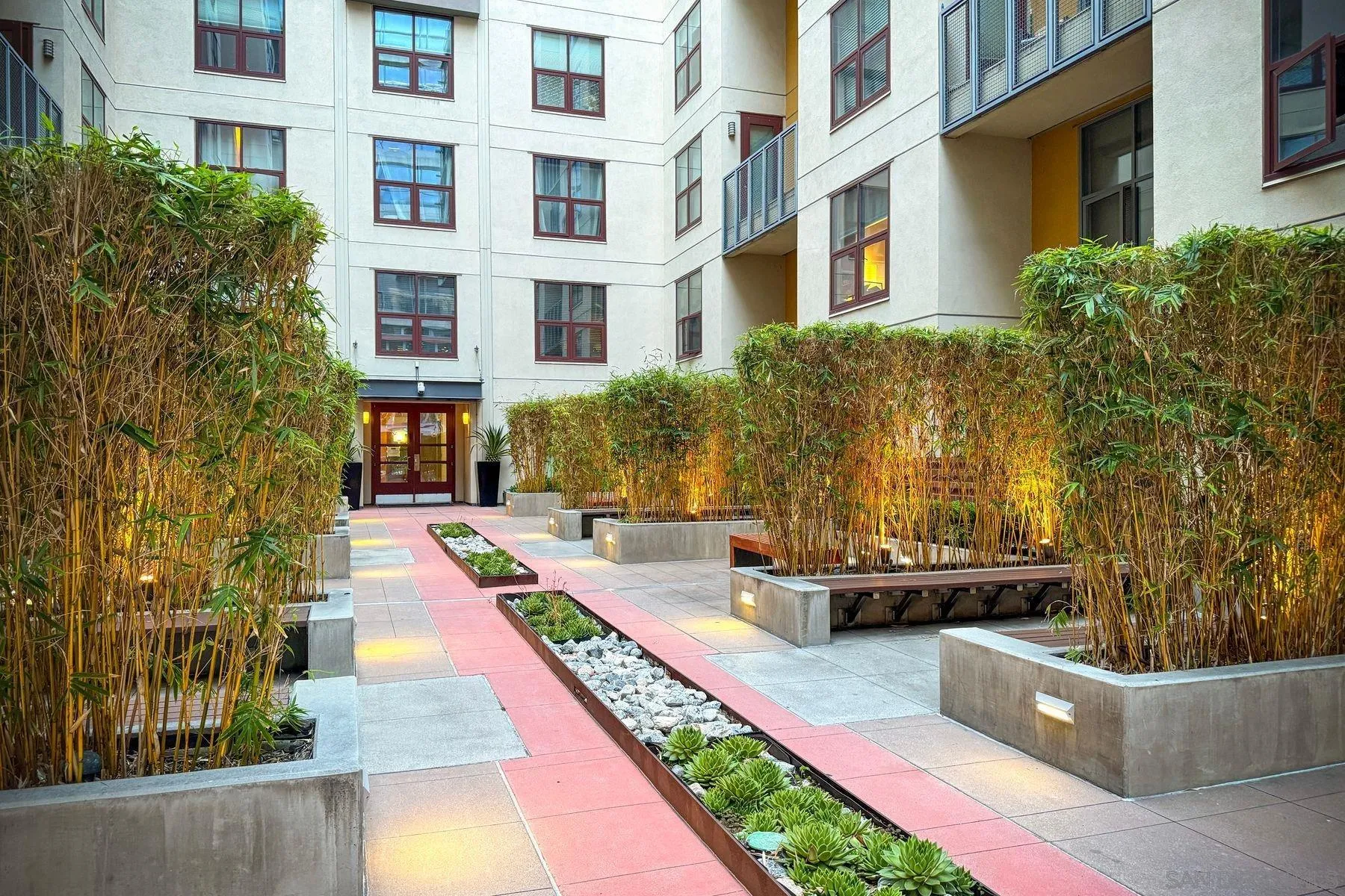 Photo #32: 250026443 Listing: Photo #32
