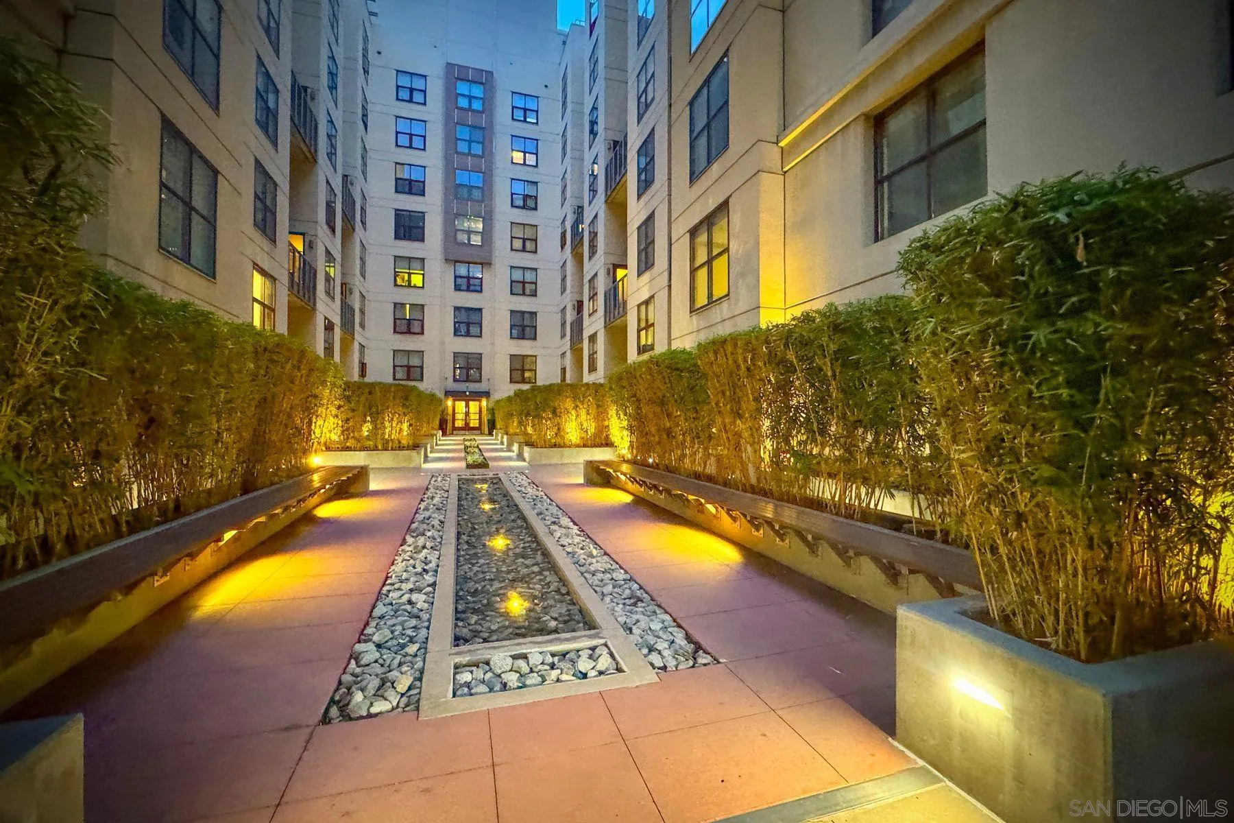 Photo #37: 250026443 Listing: Photo #37