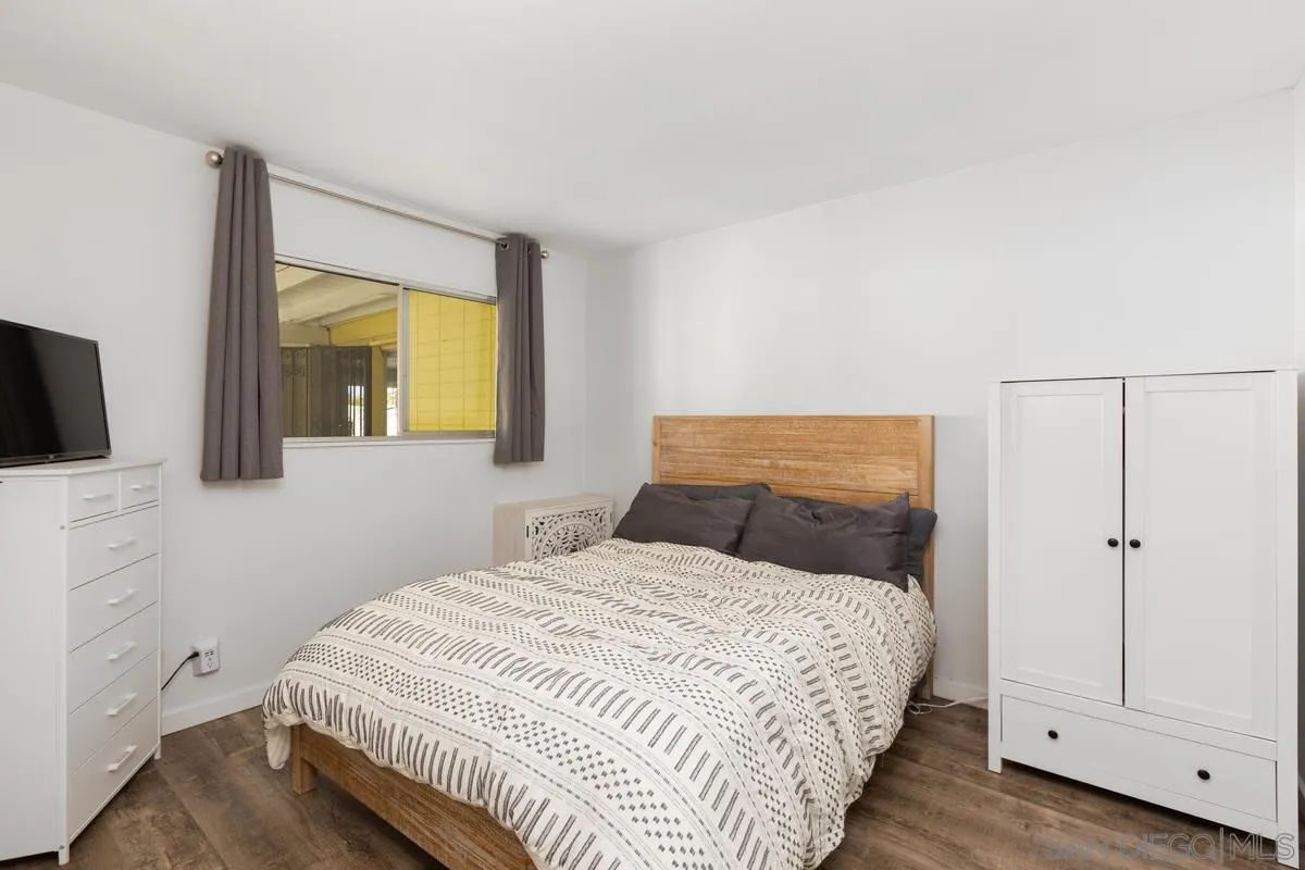 https://cdn.realtyfeed.com/cdn/127/250026499/6bbc2d1214e70809c9a3966698c3e271.webp