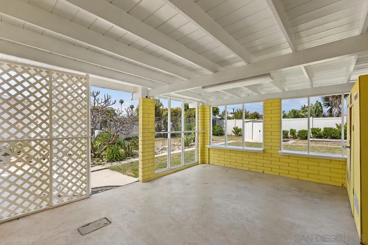 https://cdn.realtyfeed.com/cdn/127/250026499/8ee2897692f4cccf2b1308fb16d5eb2b.webp