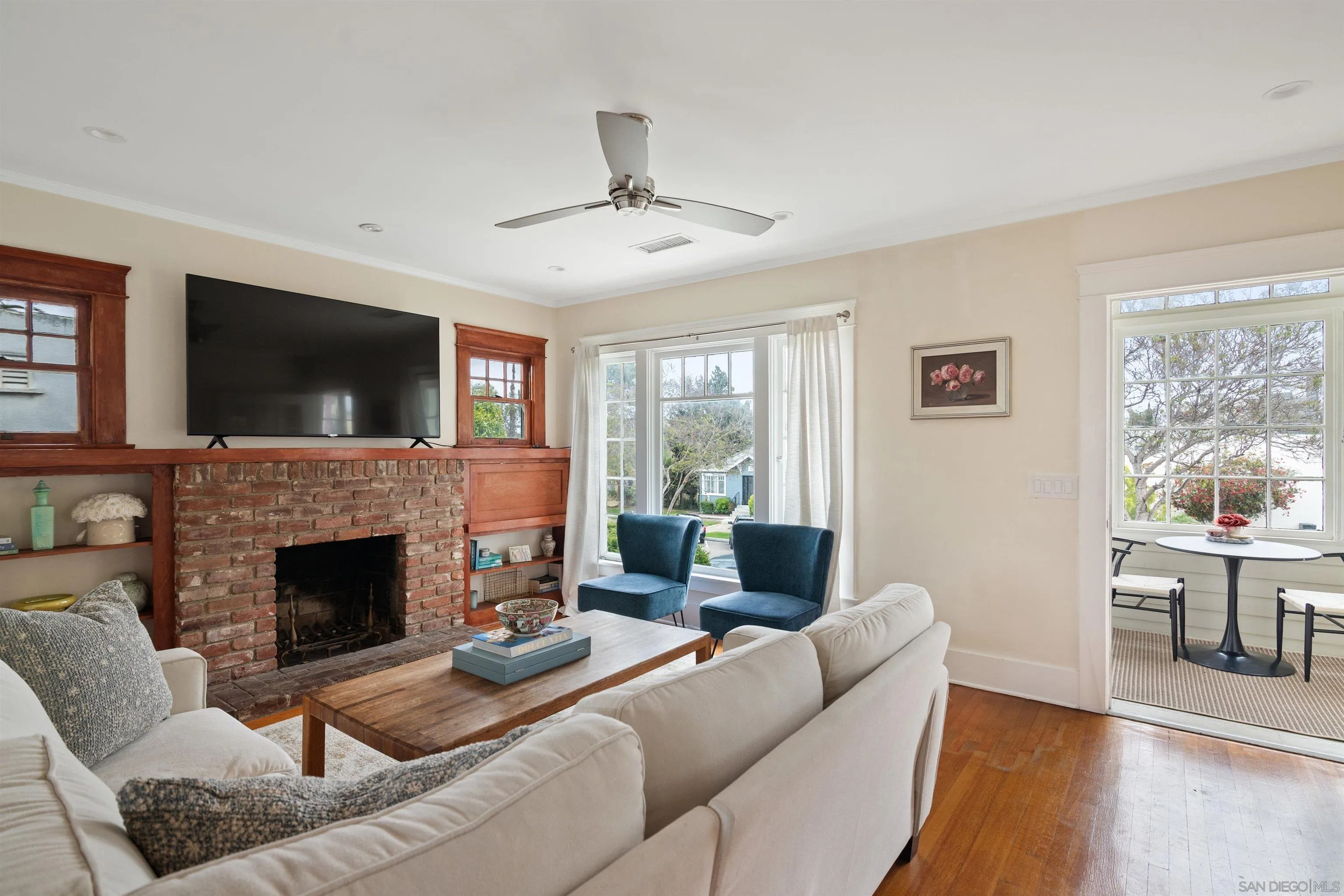 https://cdn.realtyfeed.com/cdn/127/250026500/79c107aad61d5f81437b663f2841fe64.webp