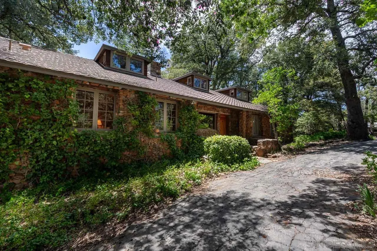 https://cdn.realtyfeed.com/cdn/127/250026527/5be1c629d698649388a7ef5713d80e4b.webp