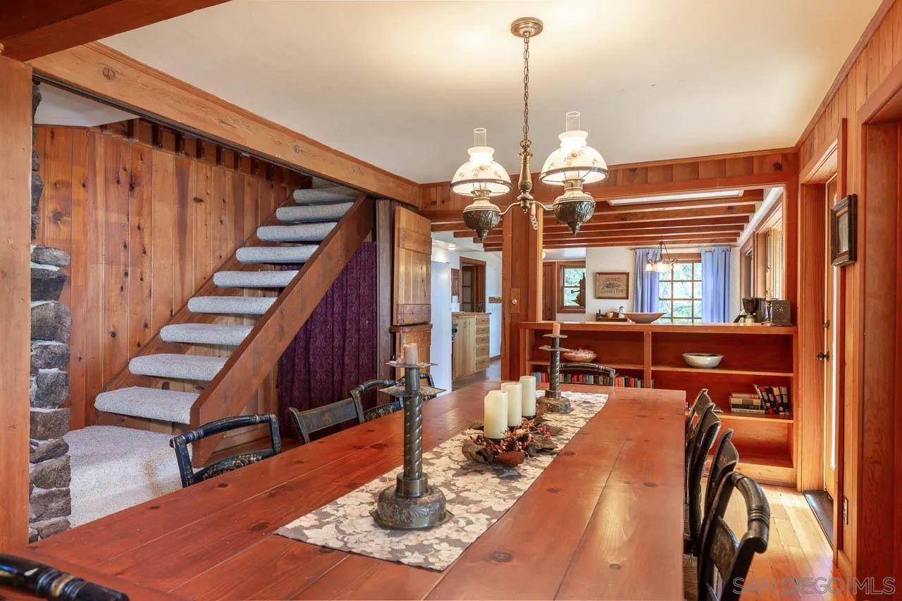 https://cdn.realtyfeed.com/cdn/127/250026527/a359e7530a6e3d94447a1d25c7285a76.webp
