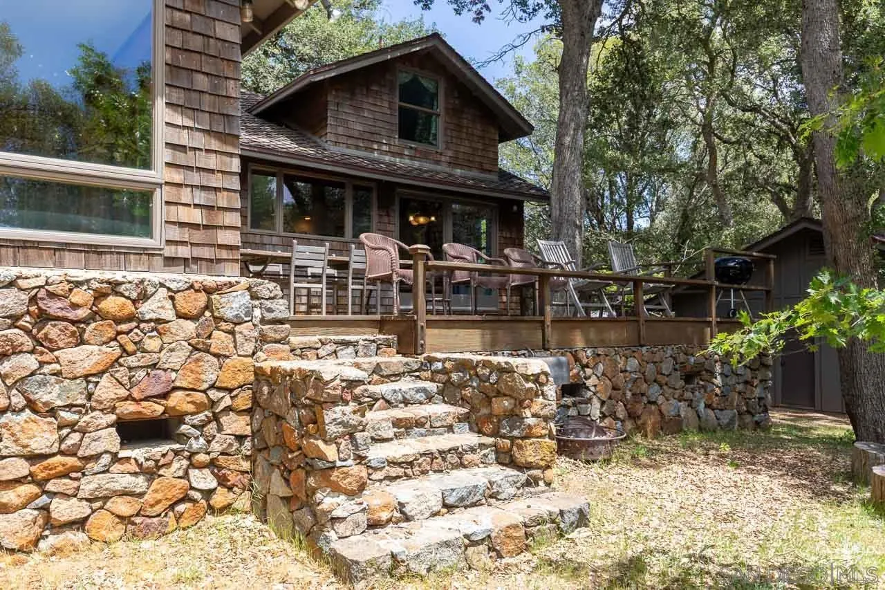 https://cdn.realtyfeed.com/cdn/127/250026527/d9083a6ea192483e80ee3398b53558dd.webp