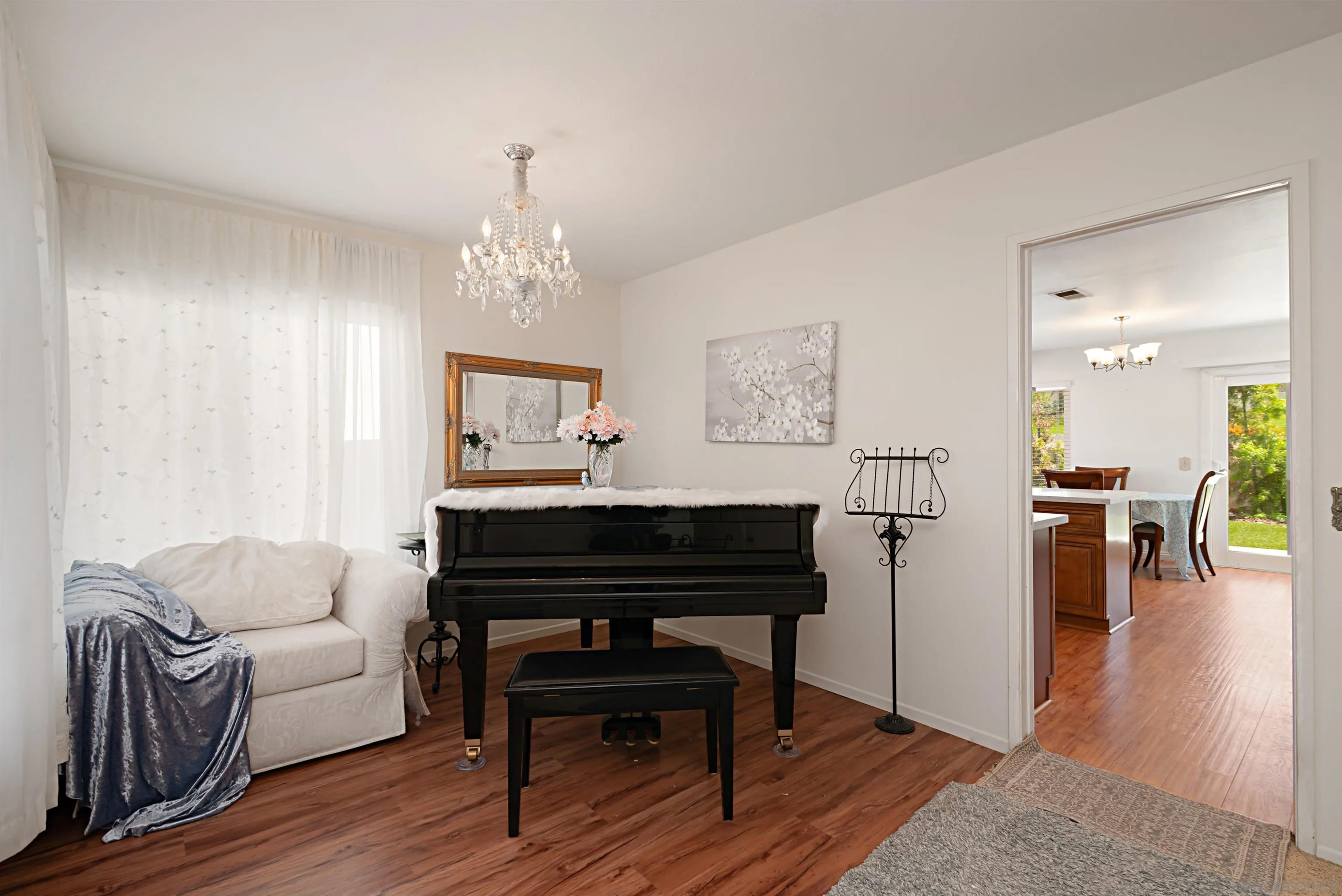 Photo #6: 250026565 Listing 