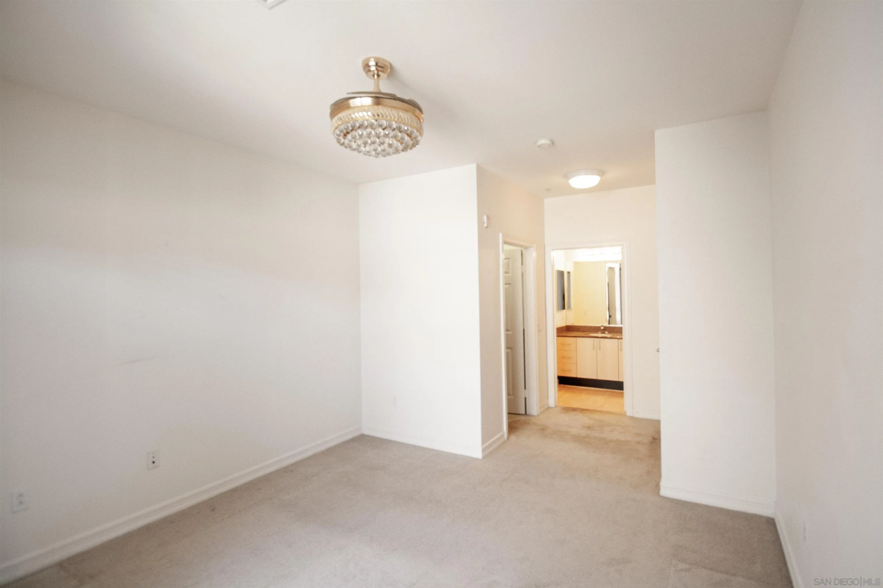 https://cdn.realtyfeed.com/cdn/127/250026595/afec10733ed58c3430a1498f2b381208.webp