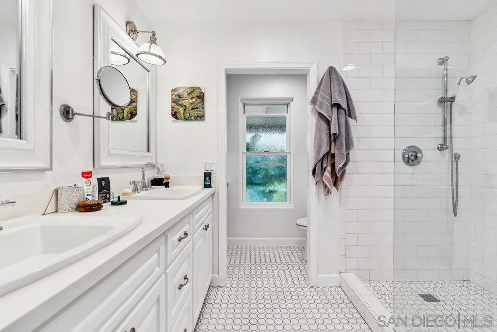 https://cdn.realtyfeed.com/cdn/127/250026609/04a51ee1cc3e4503b60f7c1fcdd7ce66.webp