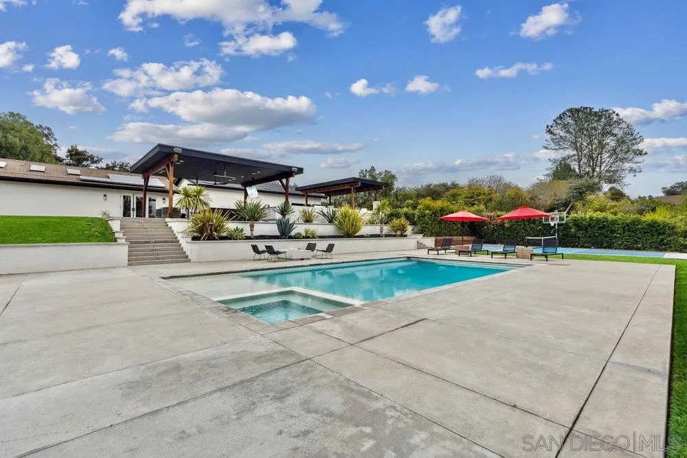https://cdn.realtyfeed.com/cdn/127/250026609/099ce9146669f8a9fba278e256166e2b.webp