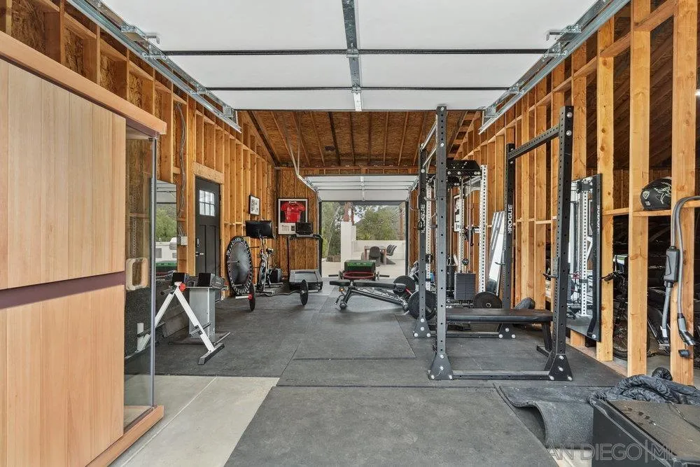 https://cdn.realtyfeed.com/cdn/127/250026609/58818bd7fd03efab8f54ca4220df52cc.webp