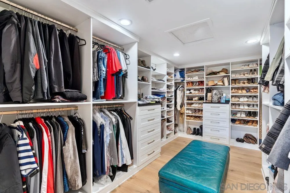 https://cdn.realtyfeed.com/cdn/127/250026609/5b421804f162957ab9dc8668e9f621c2.webp