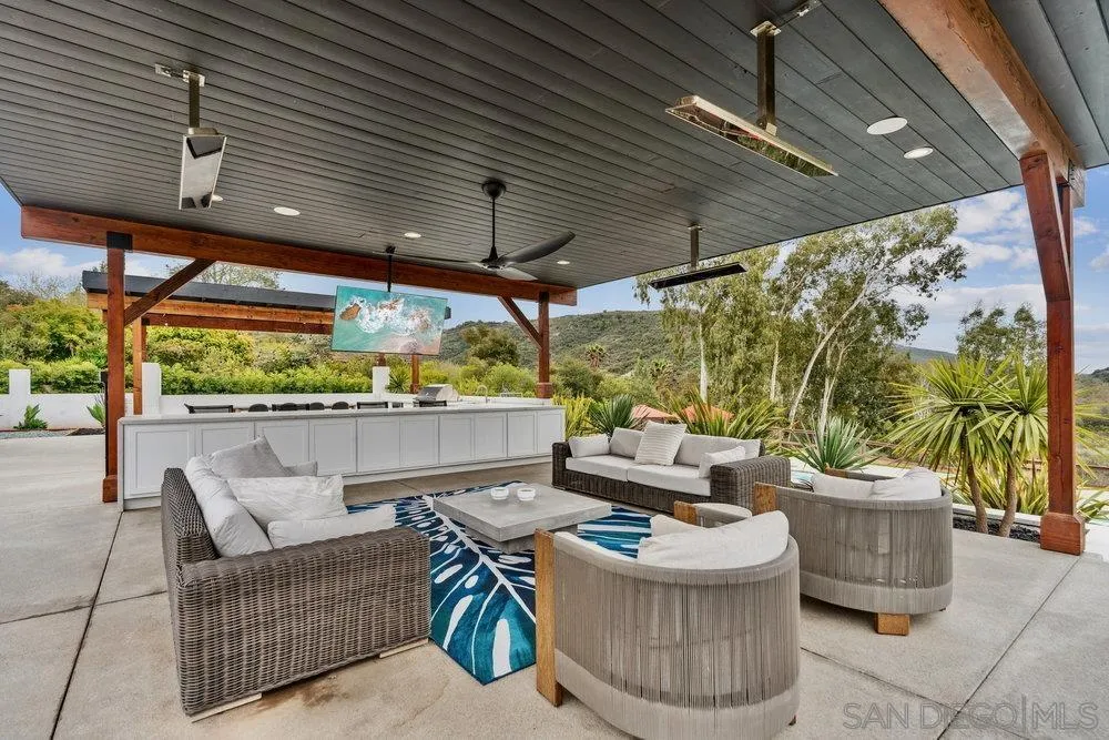 https://cdn.realtyfeed.com/cdn/127/250026609/7c86e81fbe6065f336668b470cccf05e.webp