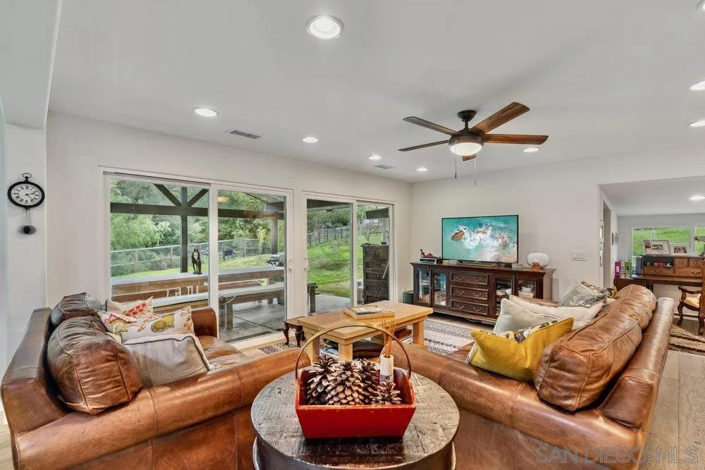 https://cdn.realtyfeed.com/cdn/127/250026609/c073b8a28b2229bd68456fb57c0e2ff8.webp