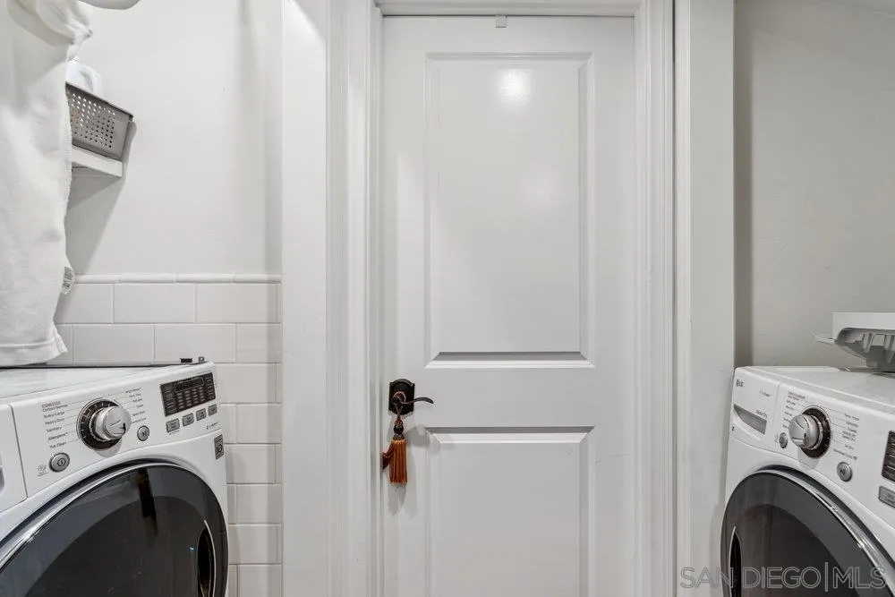 https://cdn.realtyfeed.com/cdn/127/250026609/eba51a5ecb4661158dc57c47521057b1.webp