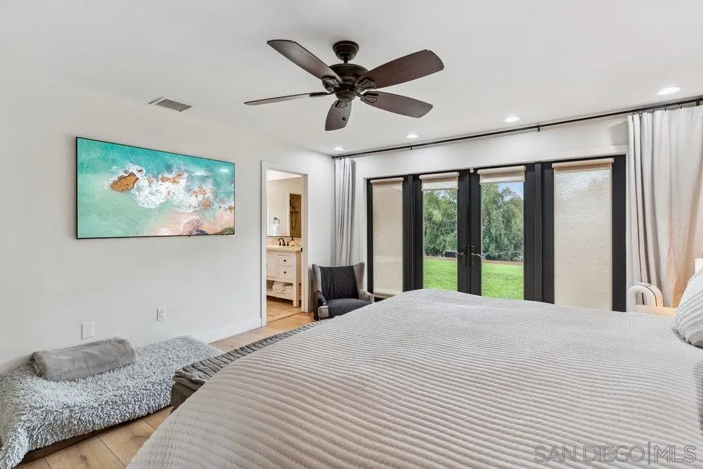 https://cdn.realtyfeed.com/cdn/127/250026609/ebf9d841829d3536156d289509ba0afa.webp