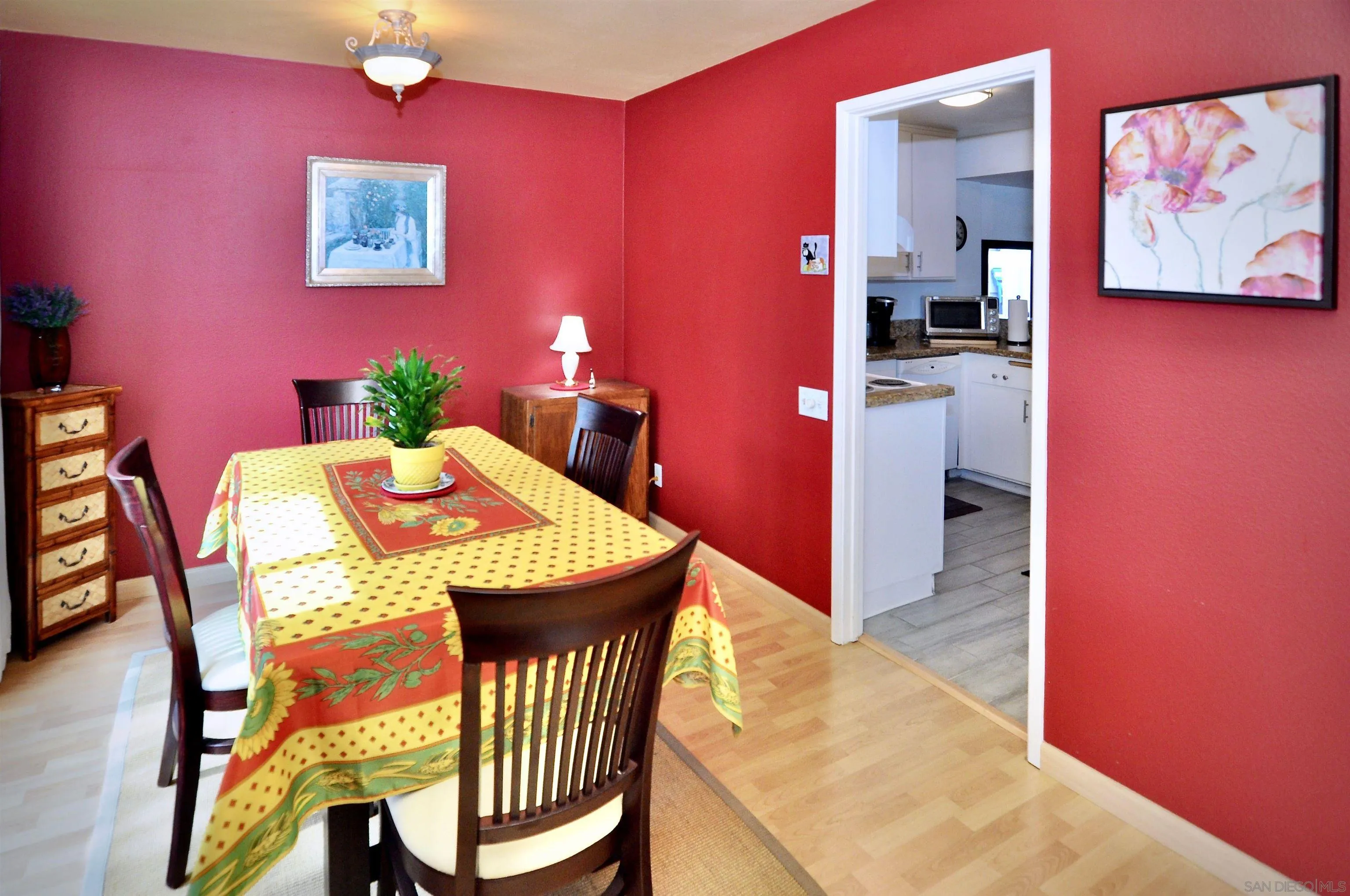 https://cdn.realtyfeed.com/cdn/127/250026612/cd070dc97adbbbb610a629d1e64b5ccc.webp