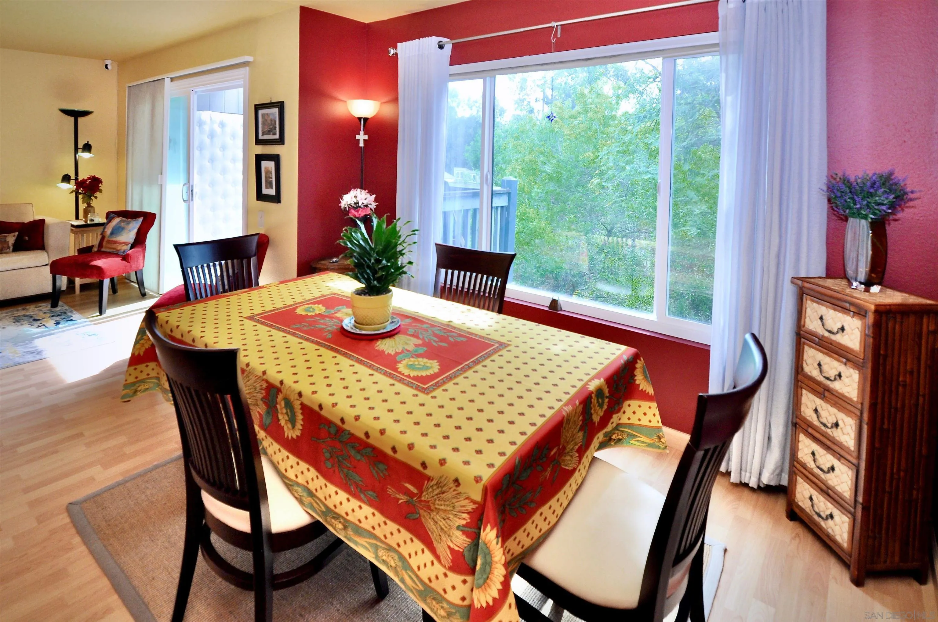 https://cdn.realtyfeed.com/cdn/127/250026612/d5be860db16985ab93cfafbd2b871298.webp