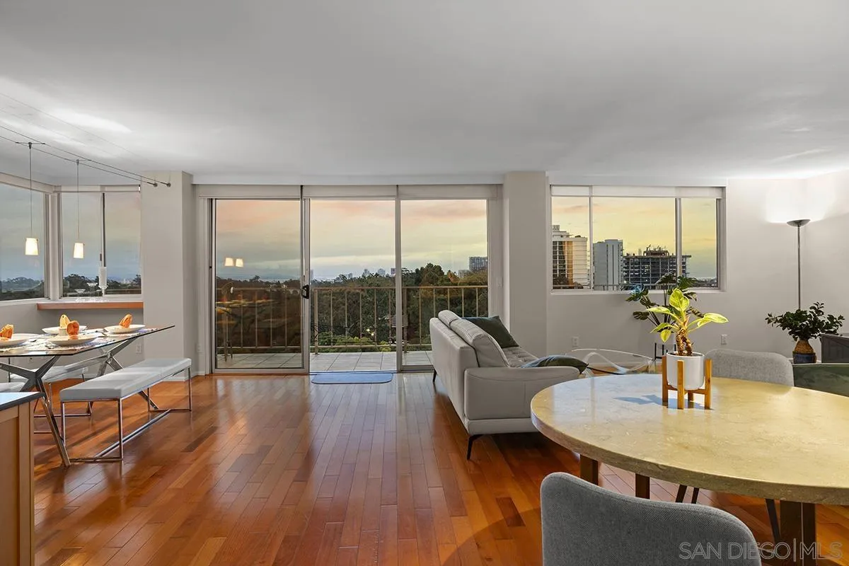 Photo #2: 250026635 Listing 