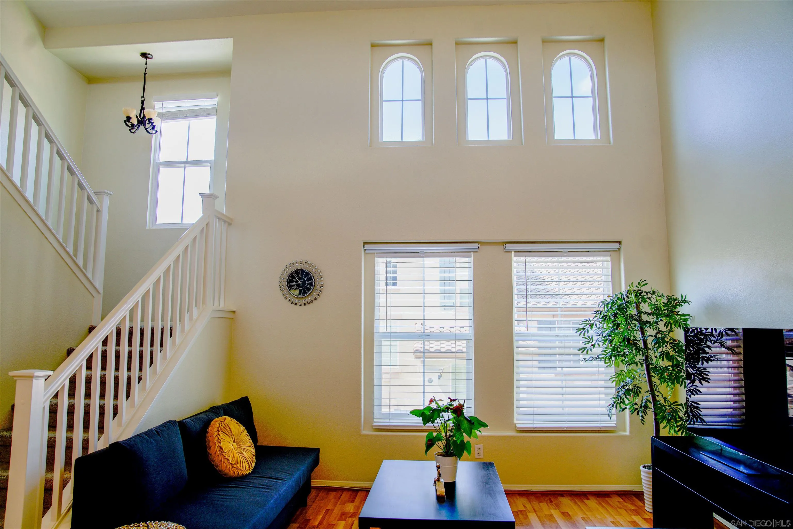 Photo #3: 250026667 Listing 