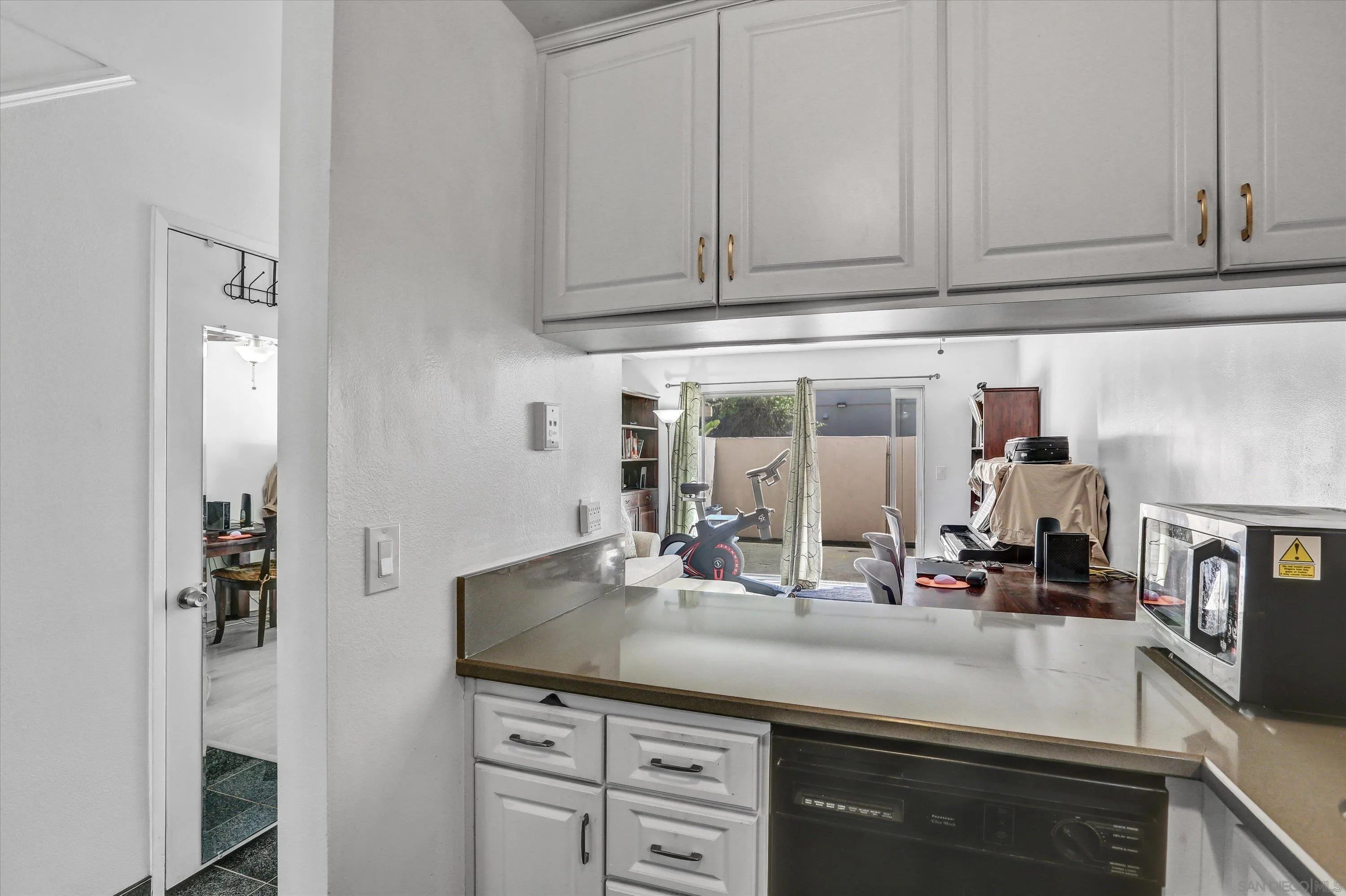 Photo #14: 250026695 Listing: Photo #14
