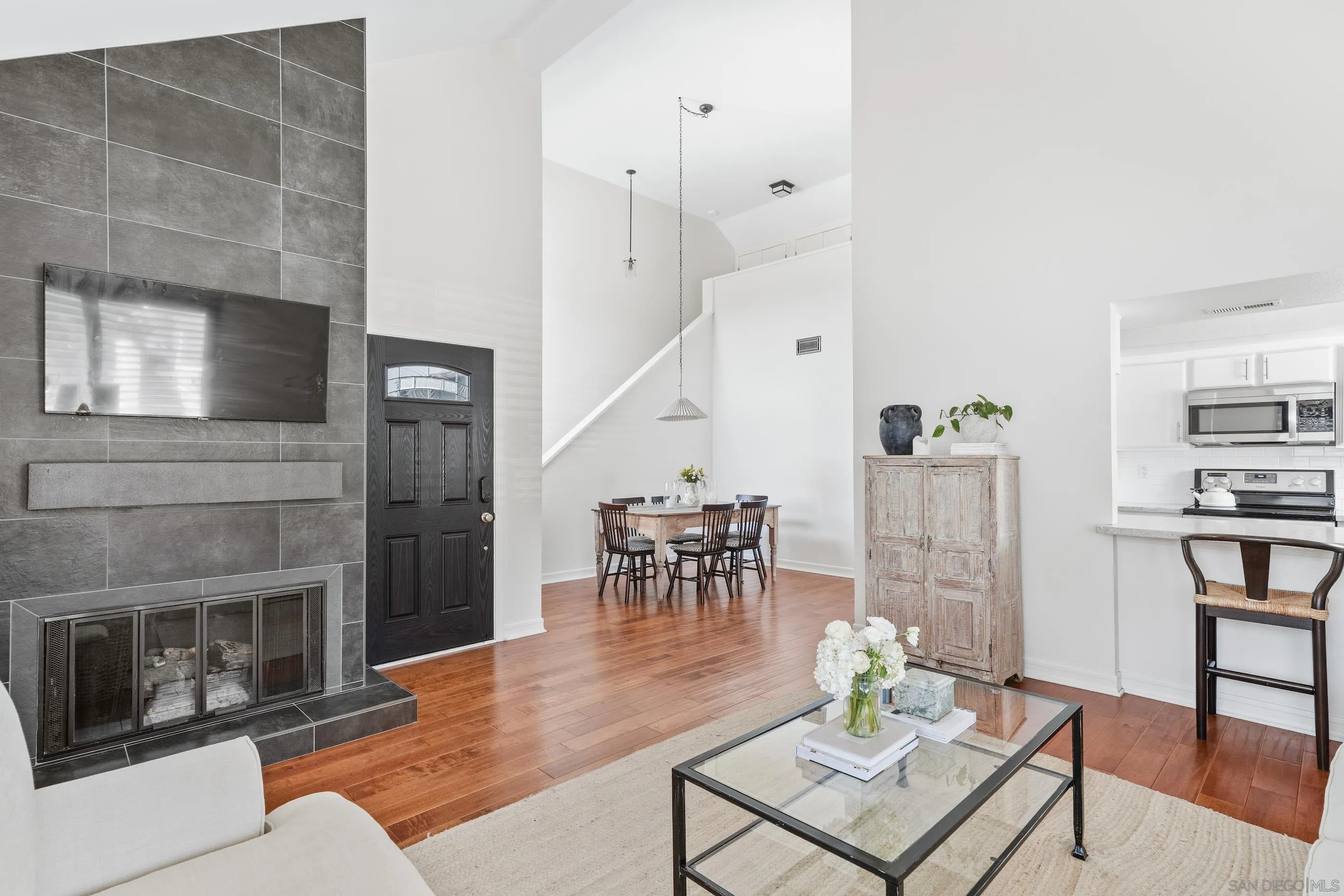 More Details about MLS # 250026713 : 526 VIA DE LA VALLE UNIT A, SOLANA BEACH, CA 92075