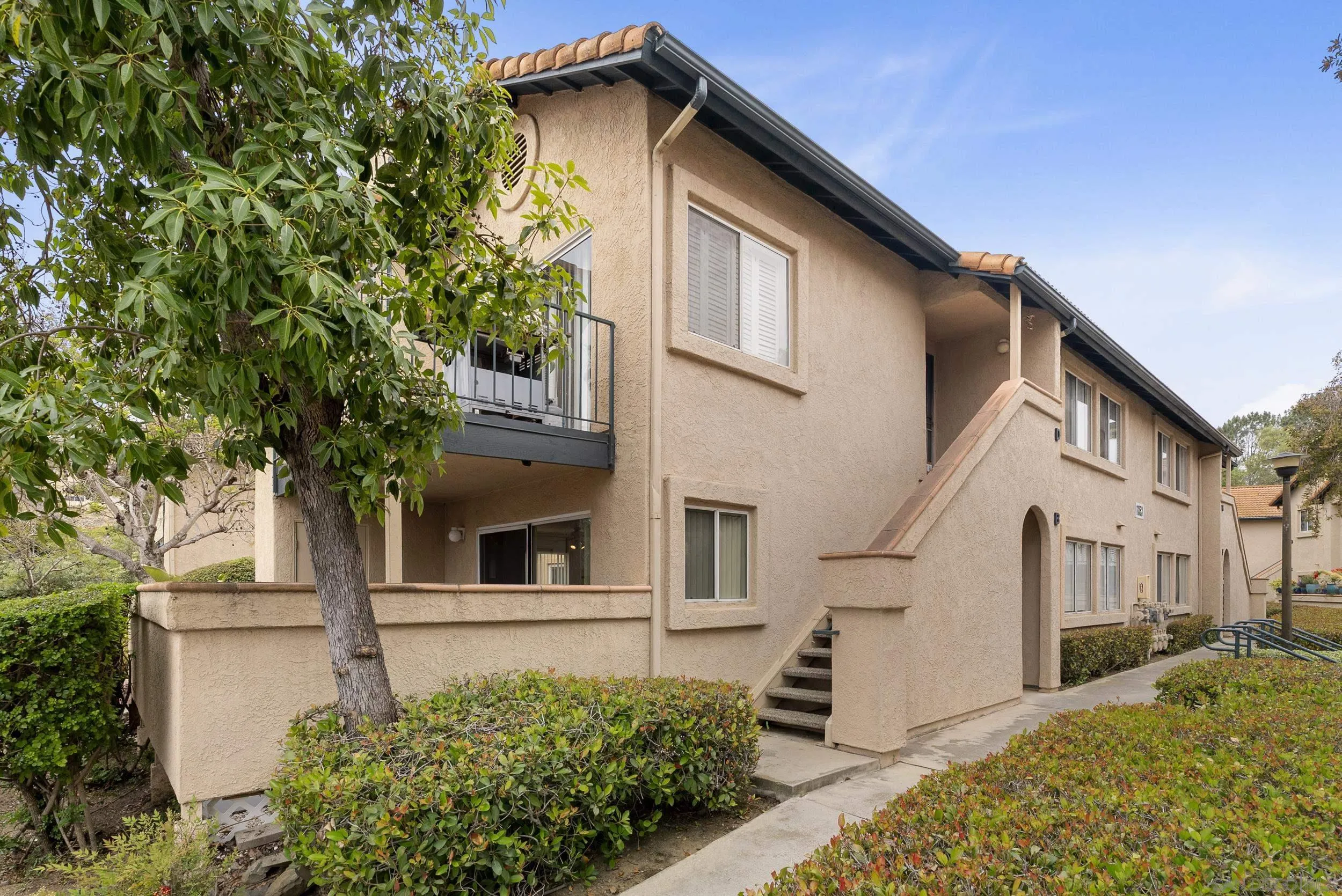 More Details about MLS # 250026720 : 11353 AVENIDA DE LOS LOBOS UNIT B