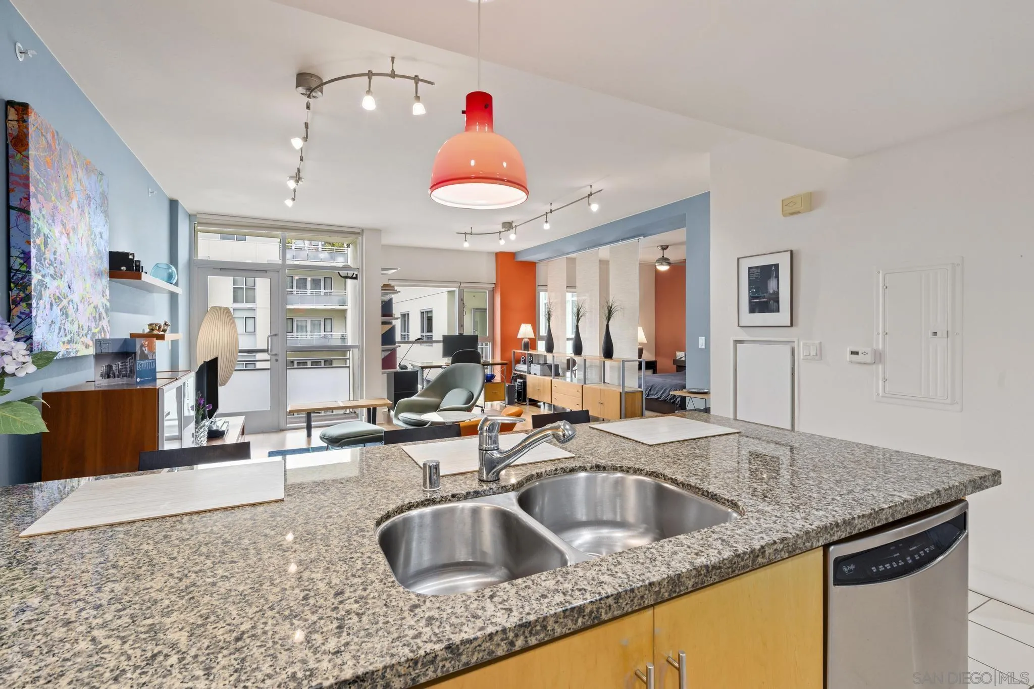 Photo #8: 250026746 Listing: Photo #8