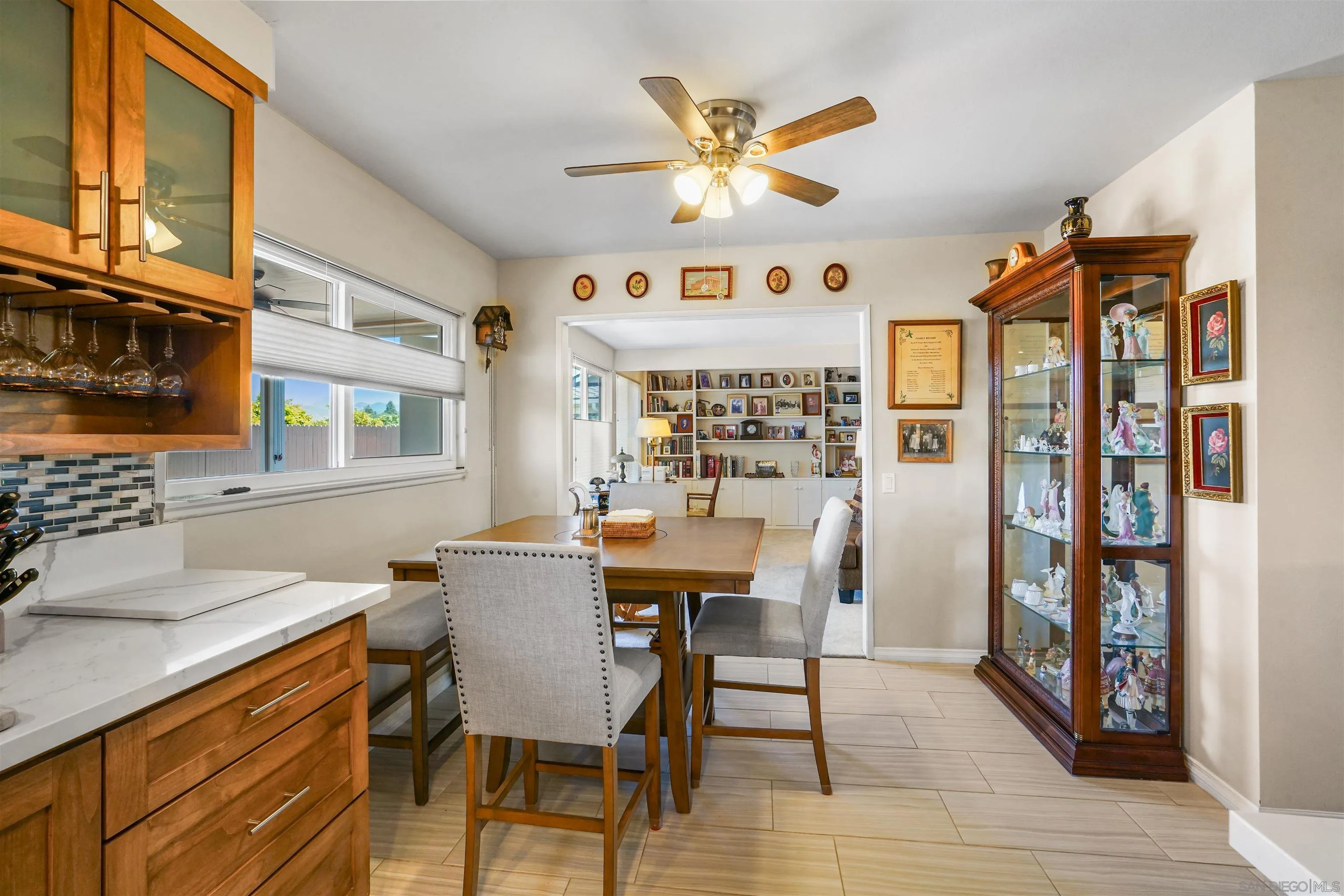 https://cdn.realtyfeed.com/cdn/127/250026750/3e3a7bfbcd8440db94260008d40d0aac.webp