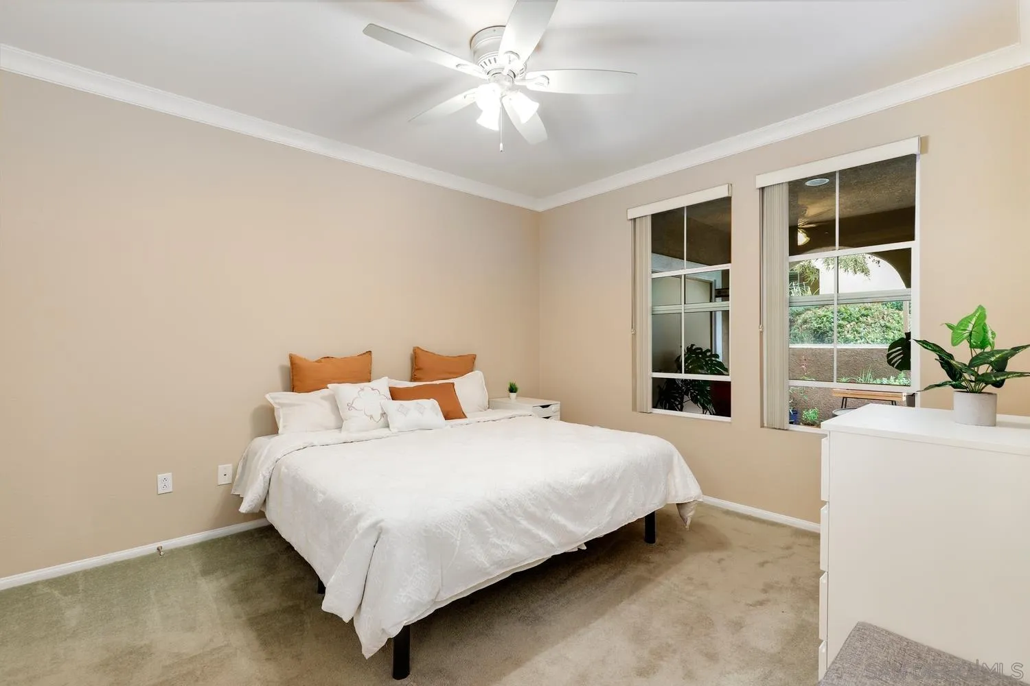 https://cdn.realtyfeed.com/cdn/127/250026761/1107729364273d34c9cfbc55f3086ca0.webp