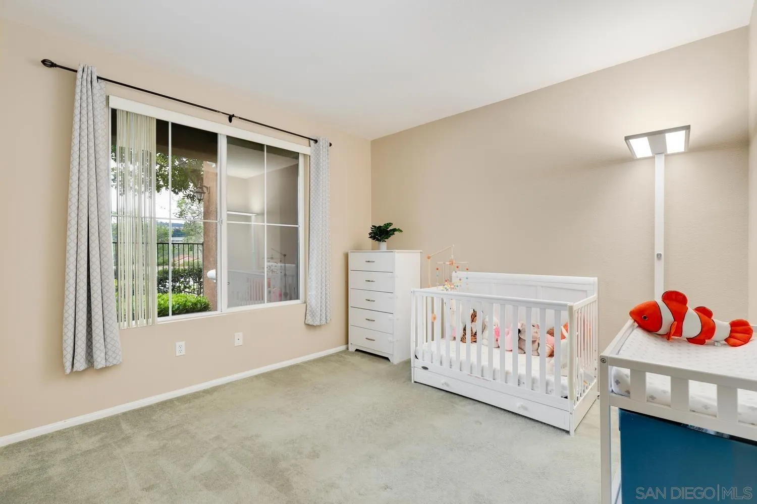 https://cdn.realtyfeed.com/cdn/127/250026761/59b3d0d17db7cdc292ae8cc17e75ebf2.webp